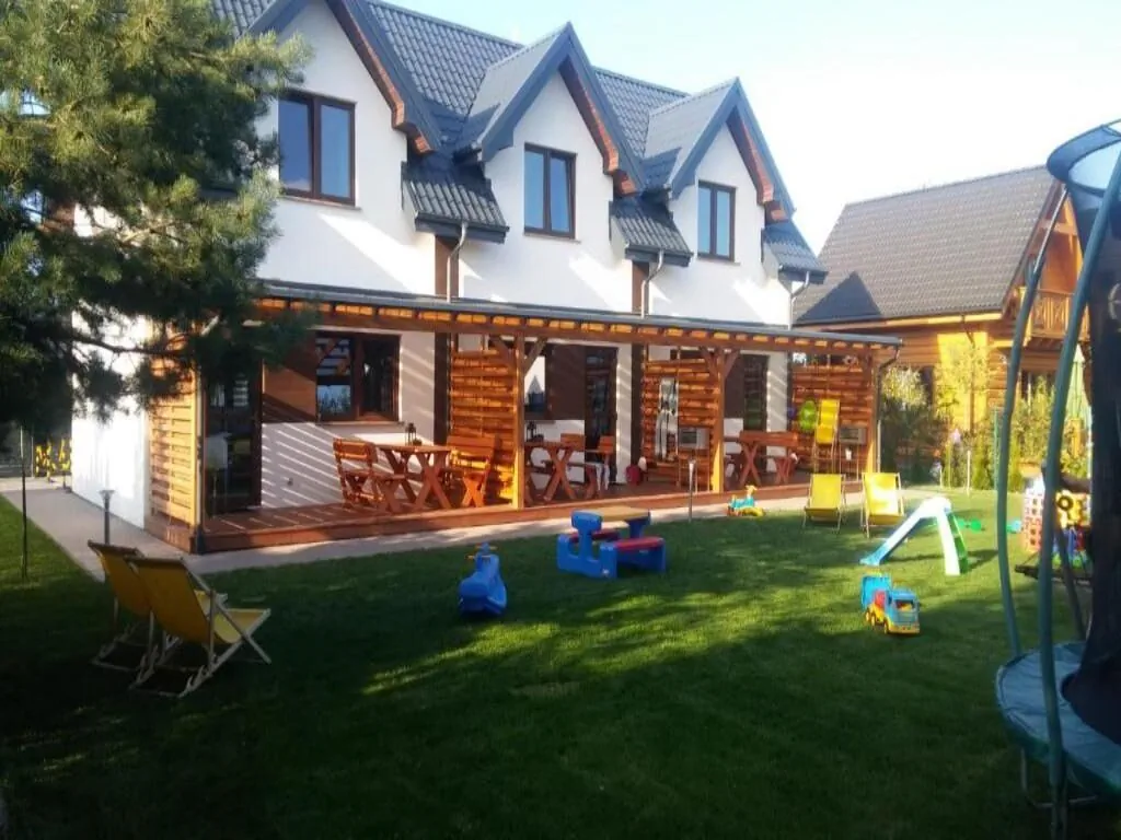 Domki i Domki Apartamentowe Nadmorska Kraina Dębki