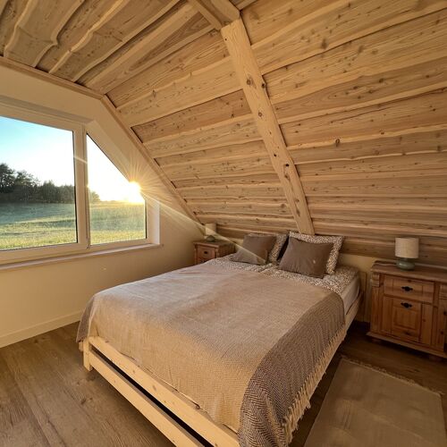 Domek 1 zachodni sypialnia nr 1