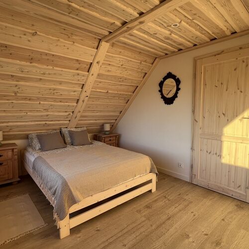 Domek 1 zachodni sypialnia nr 1