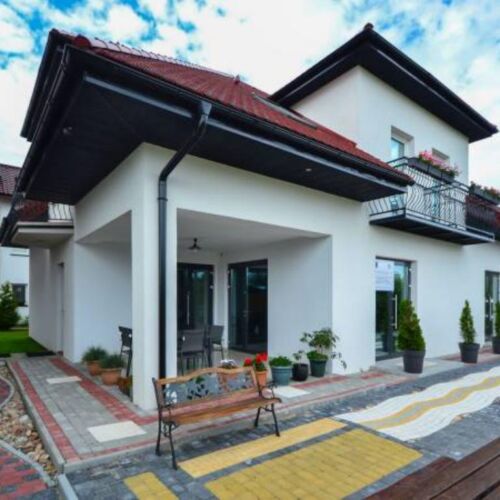 Pokoje i Apartamenty Wakacyjna 30 Mielno