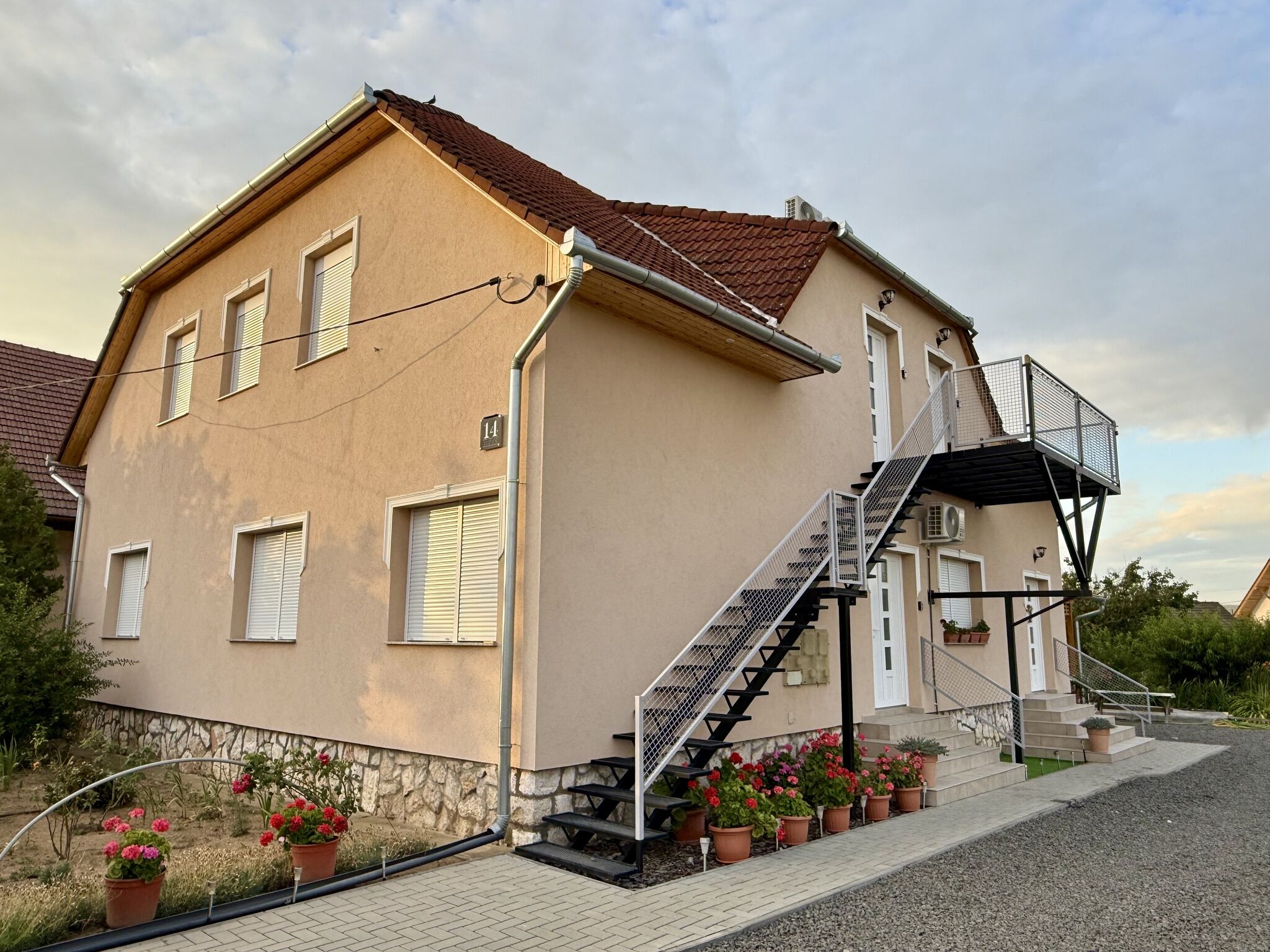 Nyugalom Szigete Apartmanok Harkány