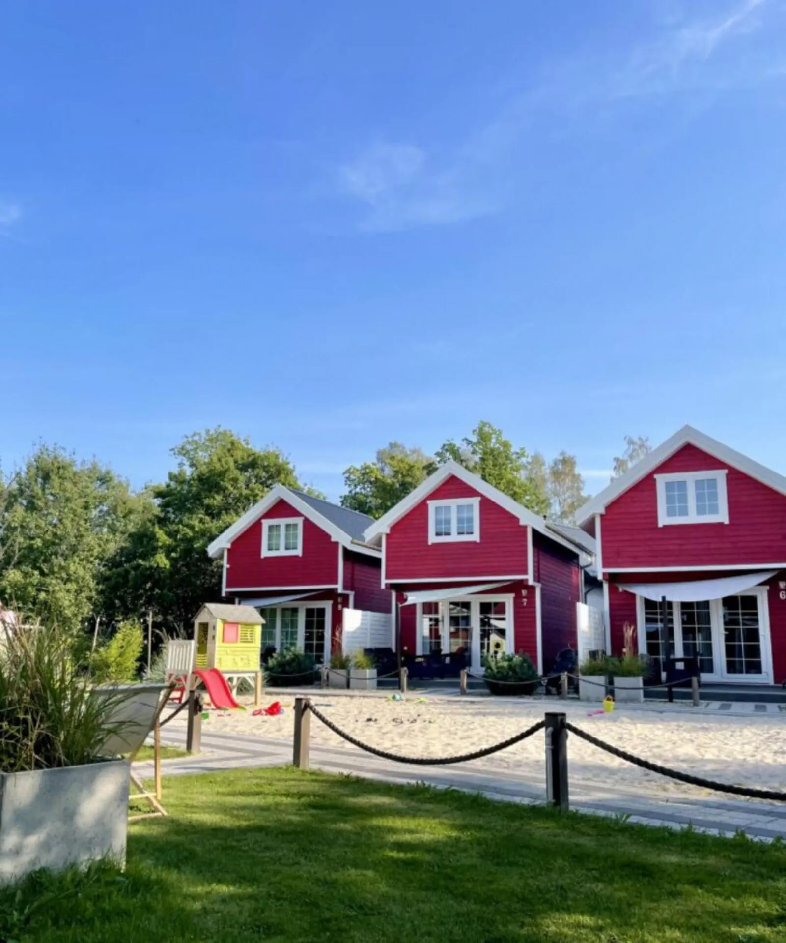 Czerwone Domki Dębki