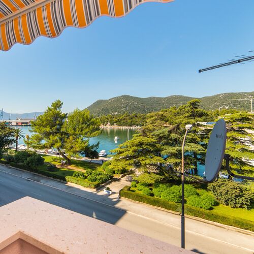 Apartment Karlo Ploce