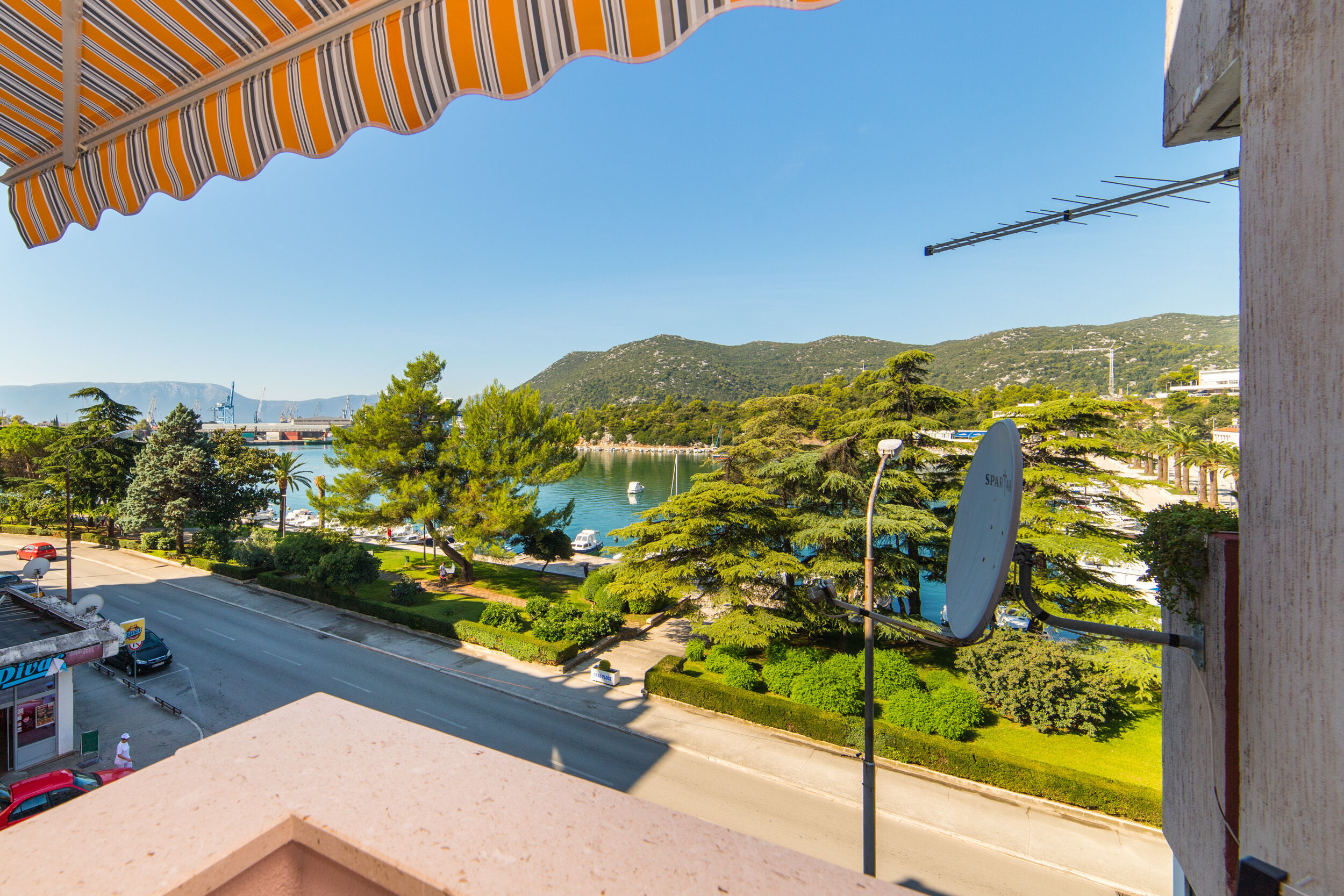 Apartment Karlo Ploce