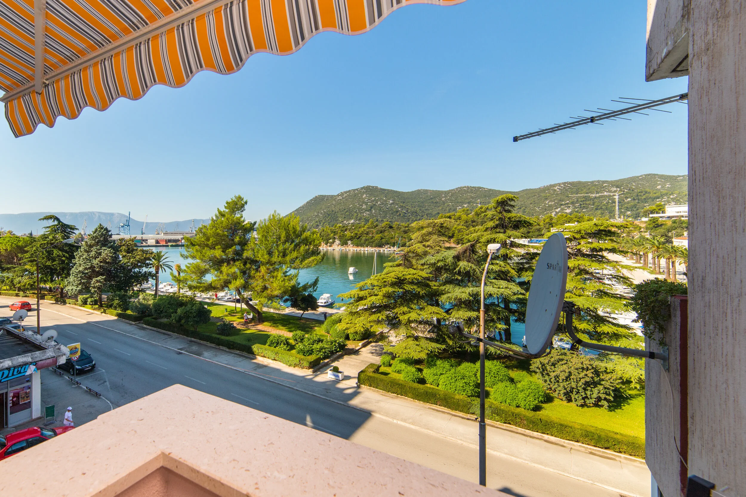 Apartment Karlo Ploce
