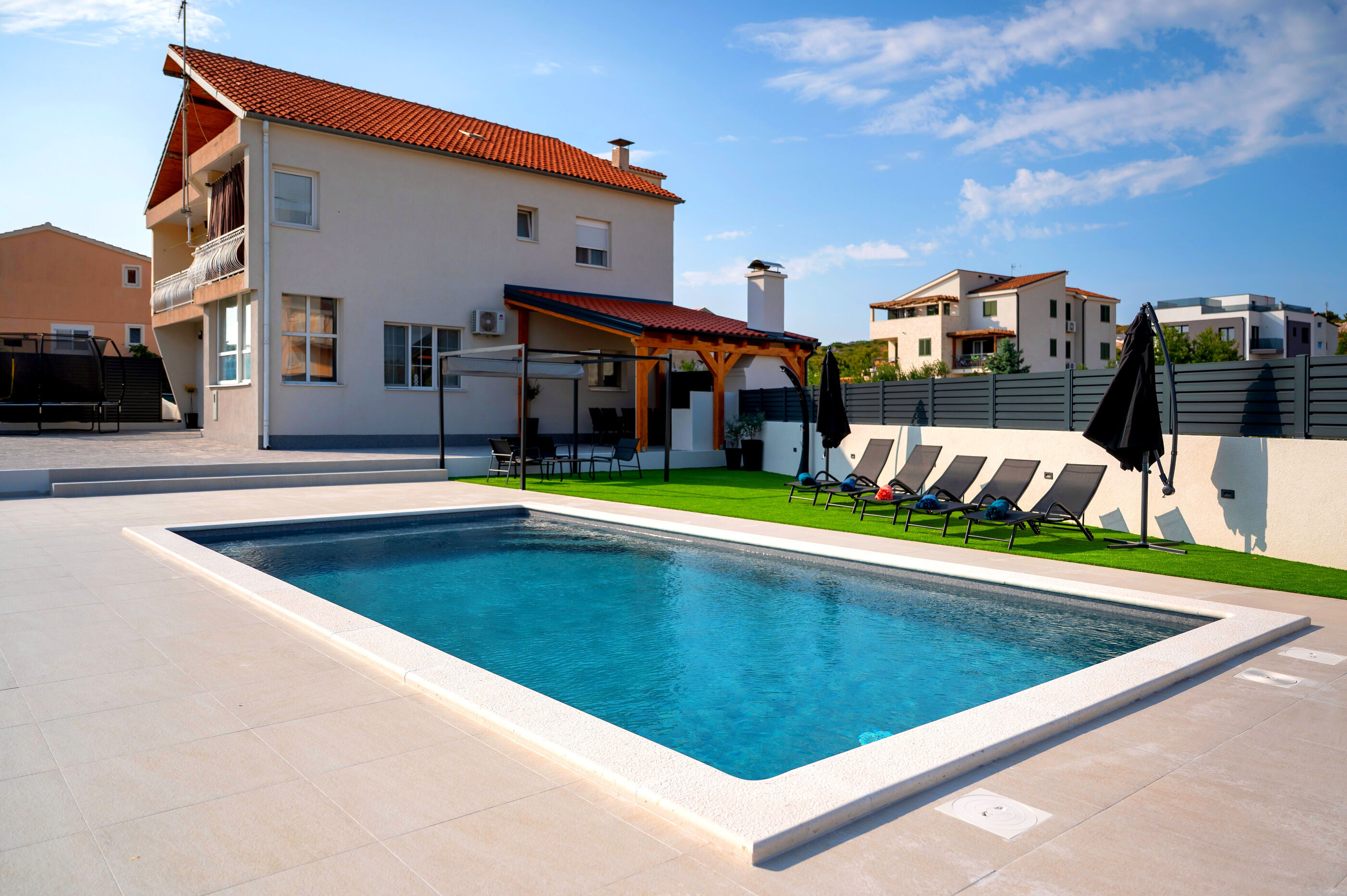 House Villa LuNi Brodarica