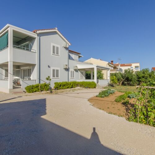 Apartments Quokka Tribunj