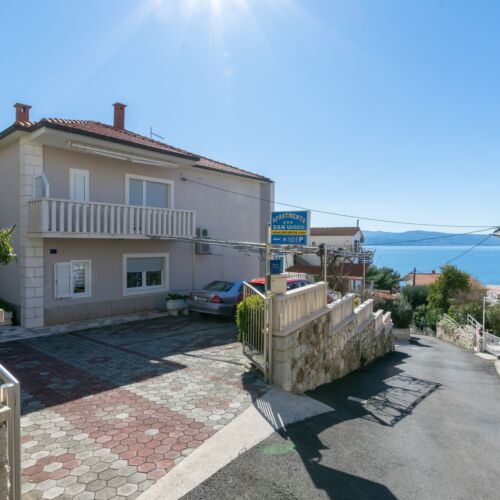 Apartments Urlicic Omis