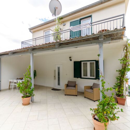 Apartments Matea Milna  4