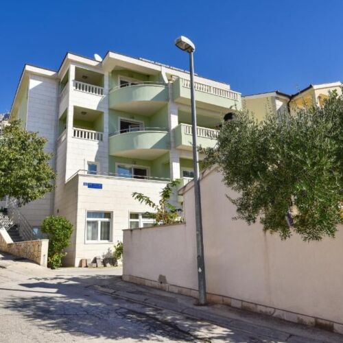 Apartments and Rooms Roso Makarska  2