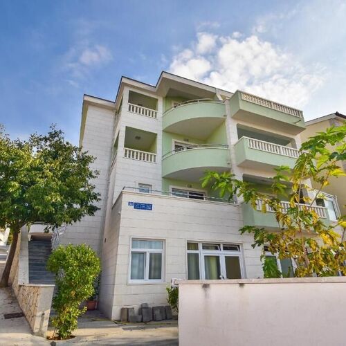 Apartments and Rooms Roso Makarska