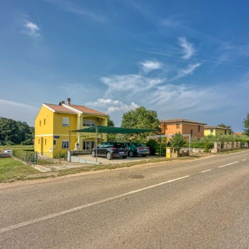 Apartments Rondine Karigador  4