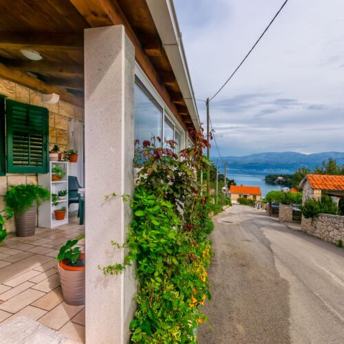 Apartment New Splitska