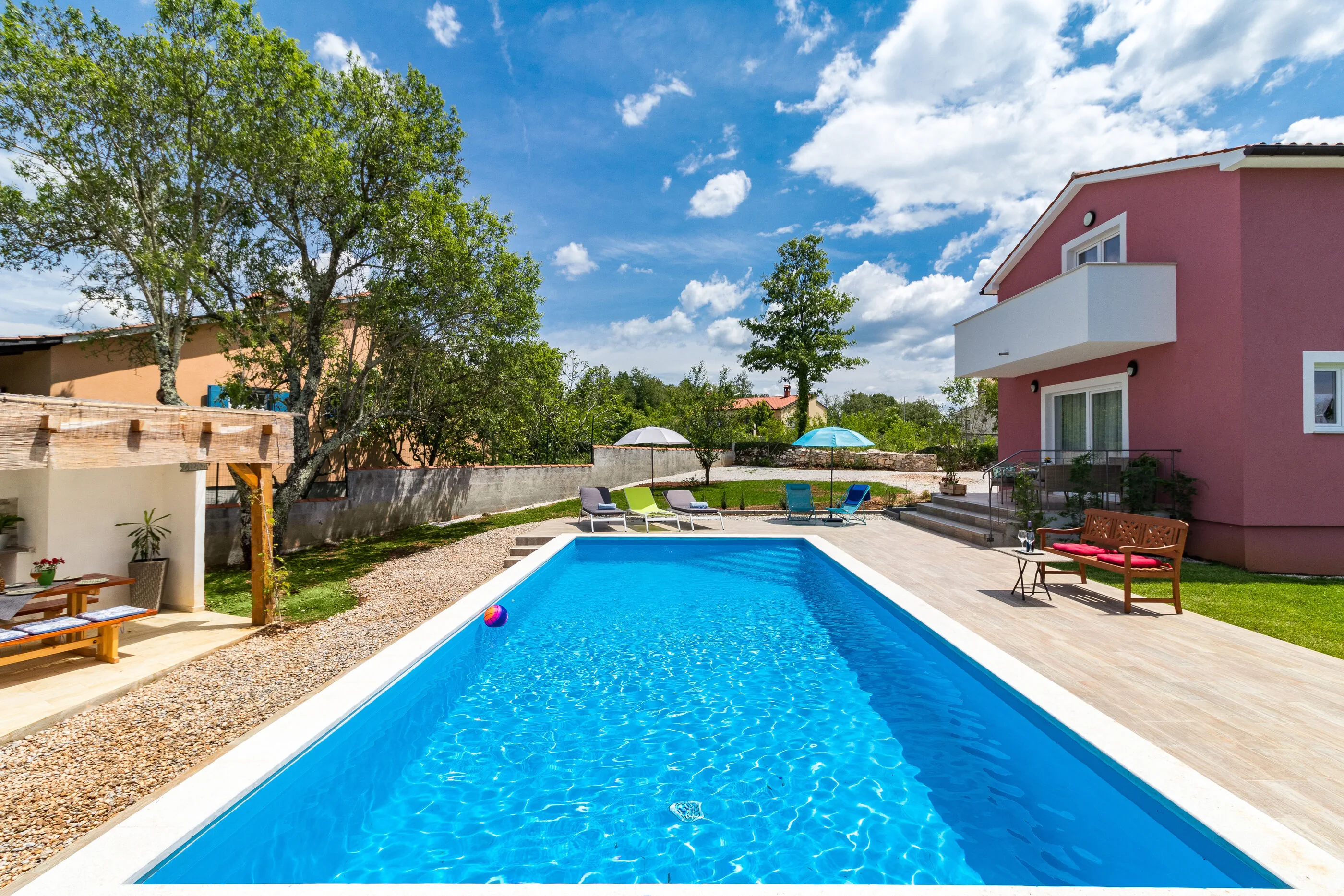 Villa May Tinjan