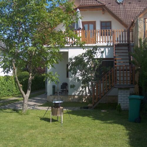 Strandközeli Nyaralóház Balatonboglár ★★ 2