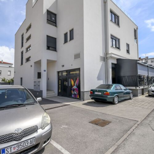 Apartments Castel L Kastel Luksic  2