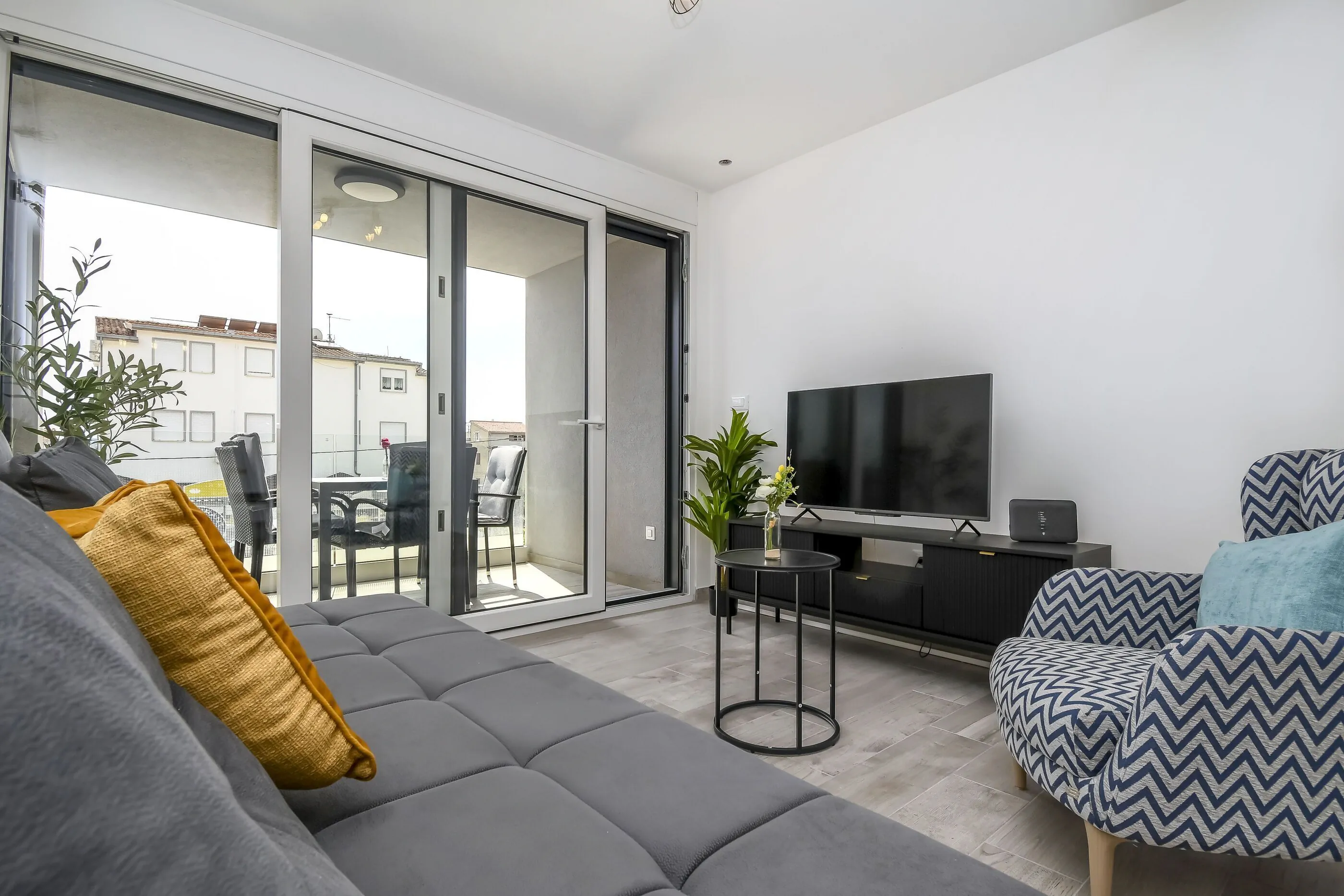 Apartments Castel L Kastel Luksic