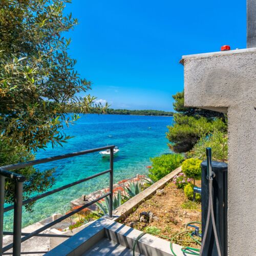 House Paval Karbuni  3