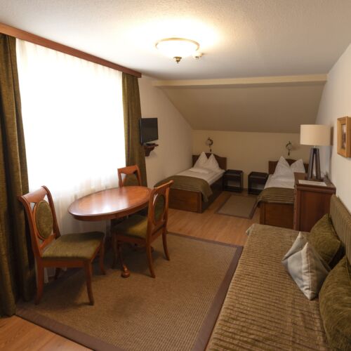 Csiszárhegyi Vadászház  Karád