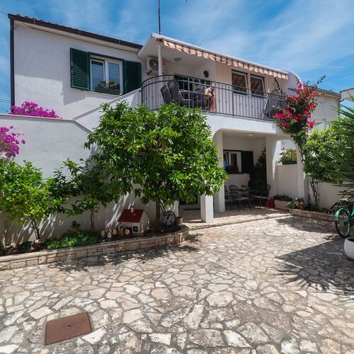 Apartment Gloria Jezera