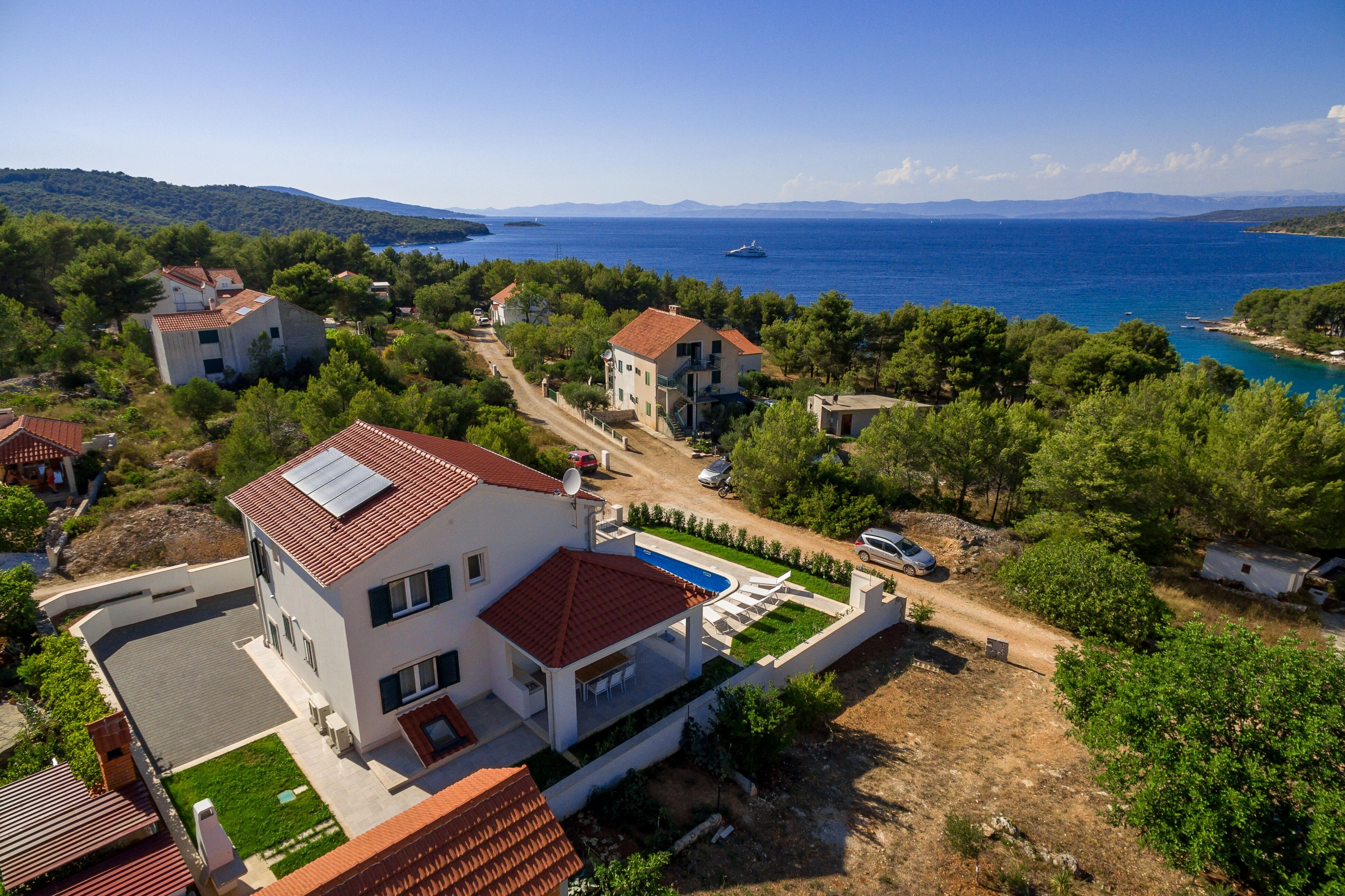 Luxusvilla A Tenger Mellett Medencével Öböl Makarac, Brac - 22637 Makarac