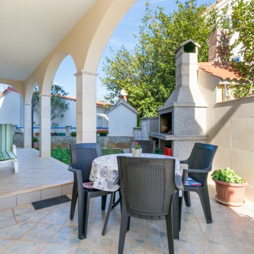 Apartmanok A Tenger Mellett Razanj, Rogoznica - 23793 Ražanj