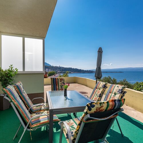 Apartmanok Parkolóhellyel Mali Rat, Omis - 23882 Mali Rat