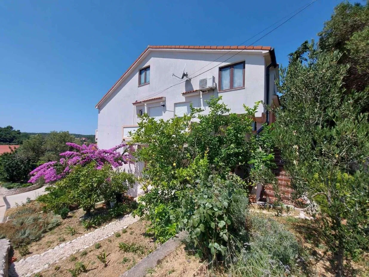 Apartments With Parking Space Palit, Rab - 24108 Palit