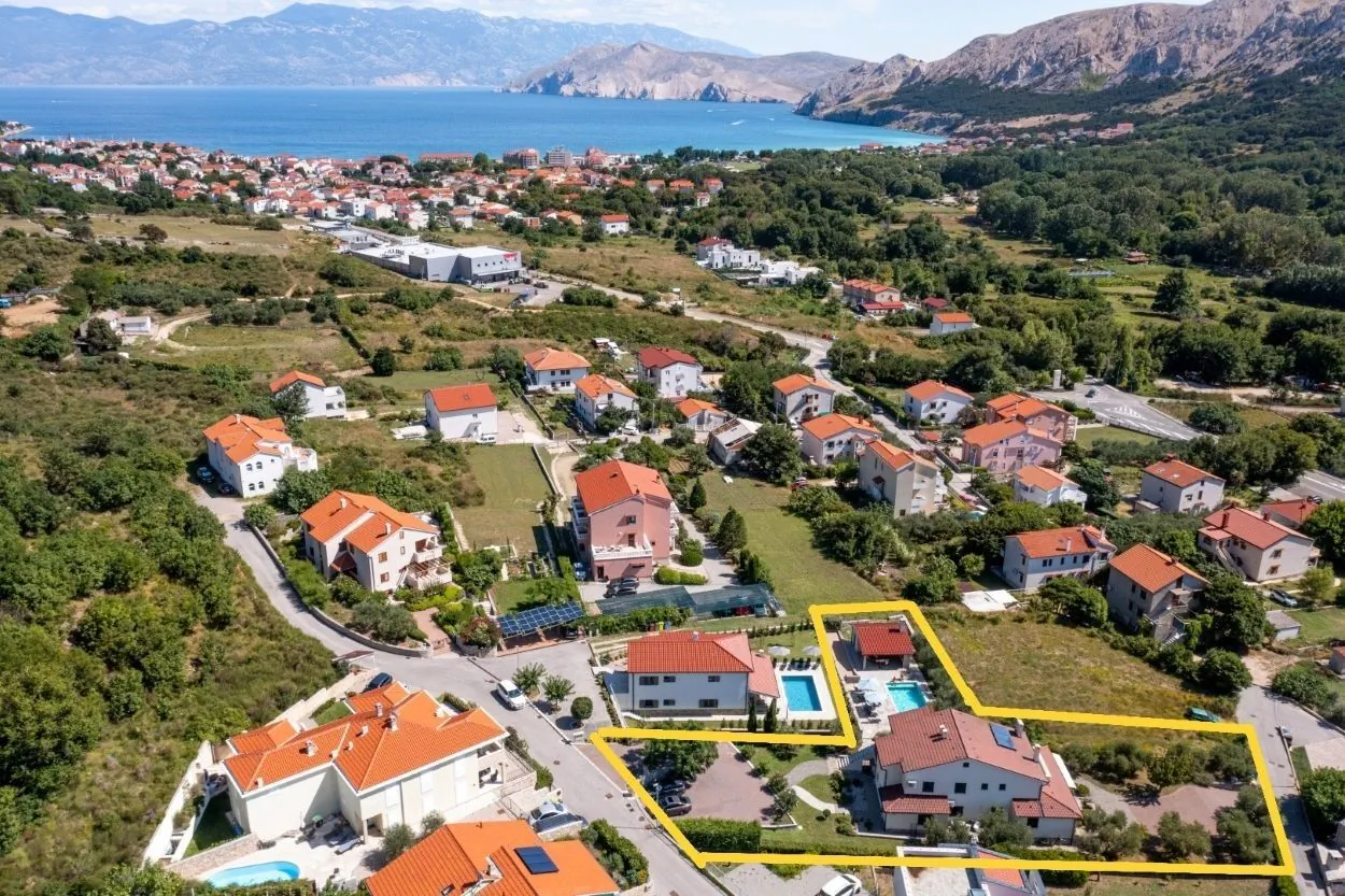 Family-friendly Apartments With Swimming Pool Jurandvor, Krk - 24113 Jurandvor