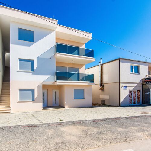 Apartmanok Parkolóhellyel Vir - 24331