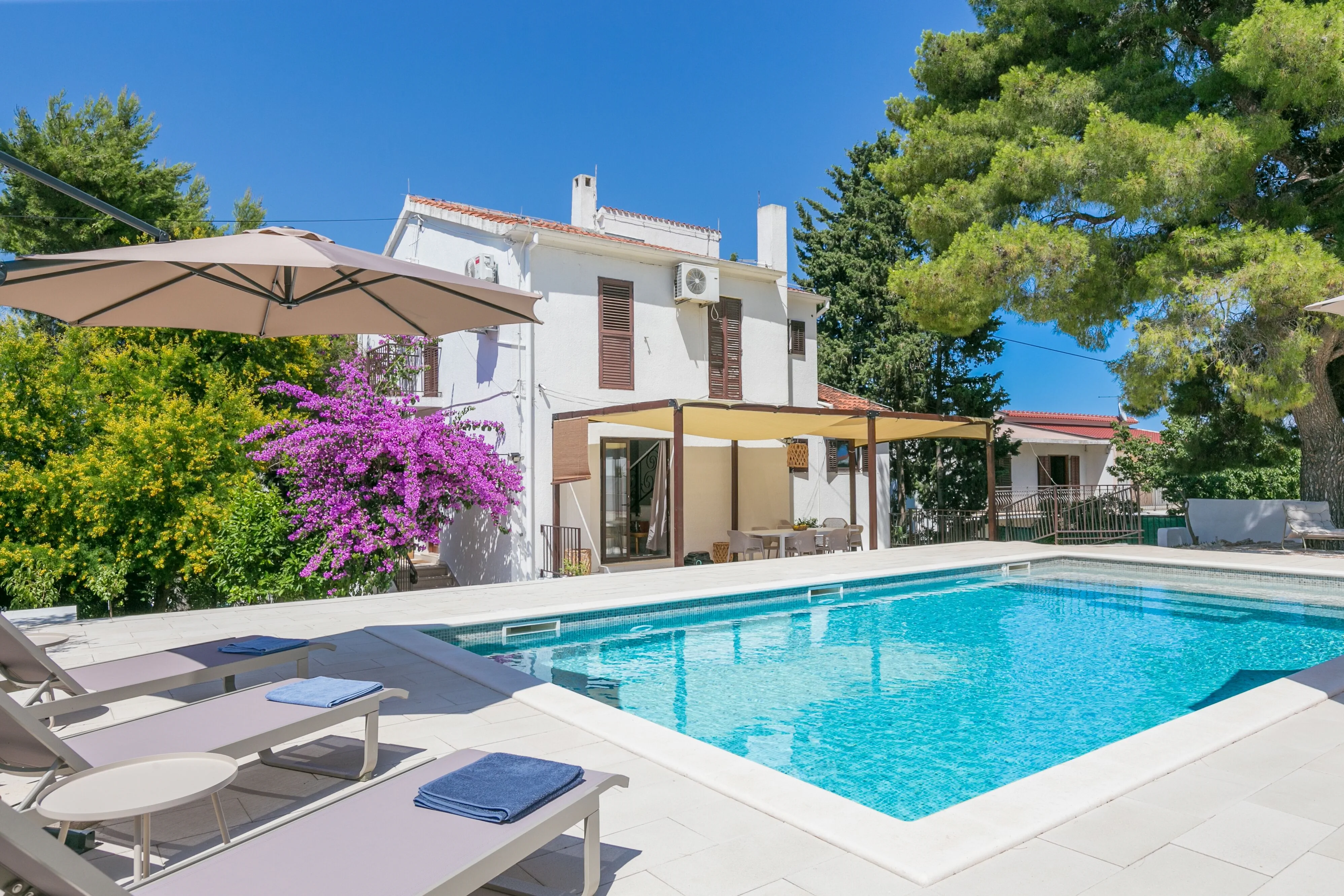 Seaside Family Friendly House With A Swimming Pool Arbanija, Čiovo - 24430 Arbanija