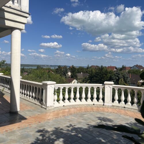 Pipacs Apartman Balatonalmádi ★★ 4