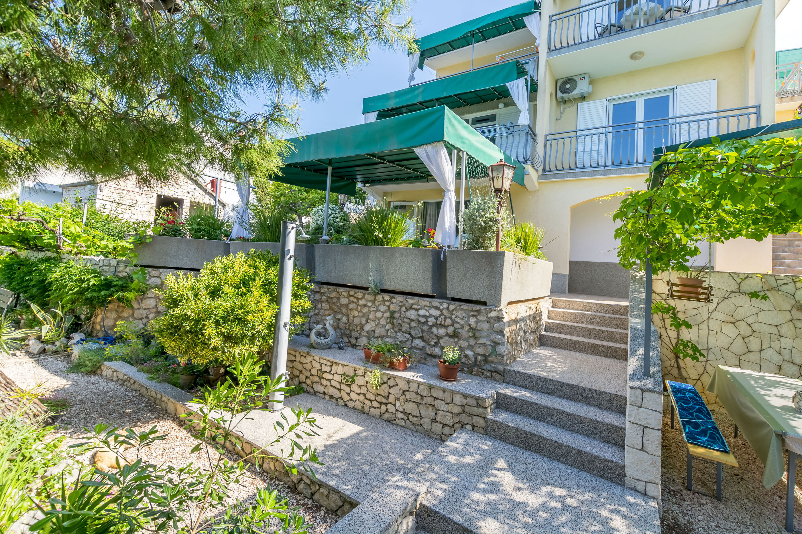 Apartments Fenix Bilo