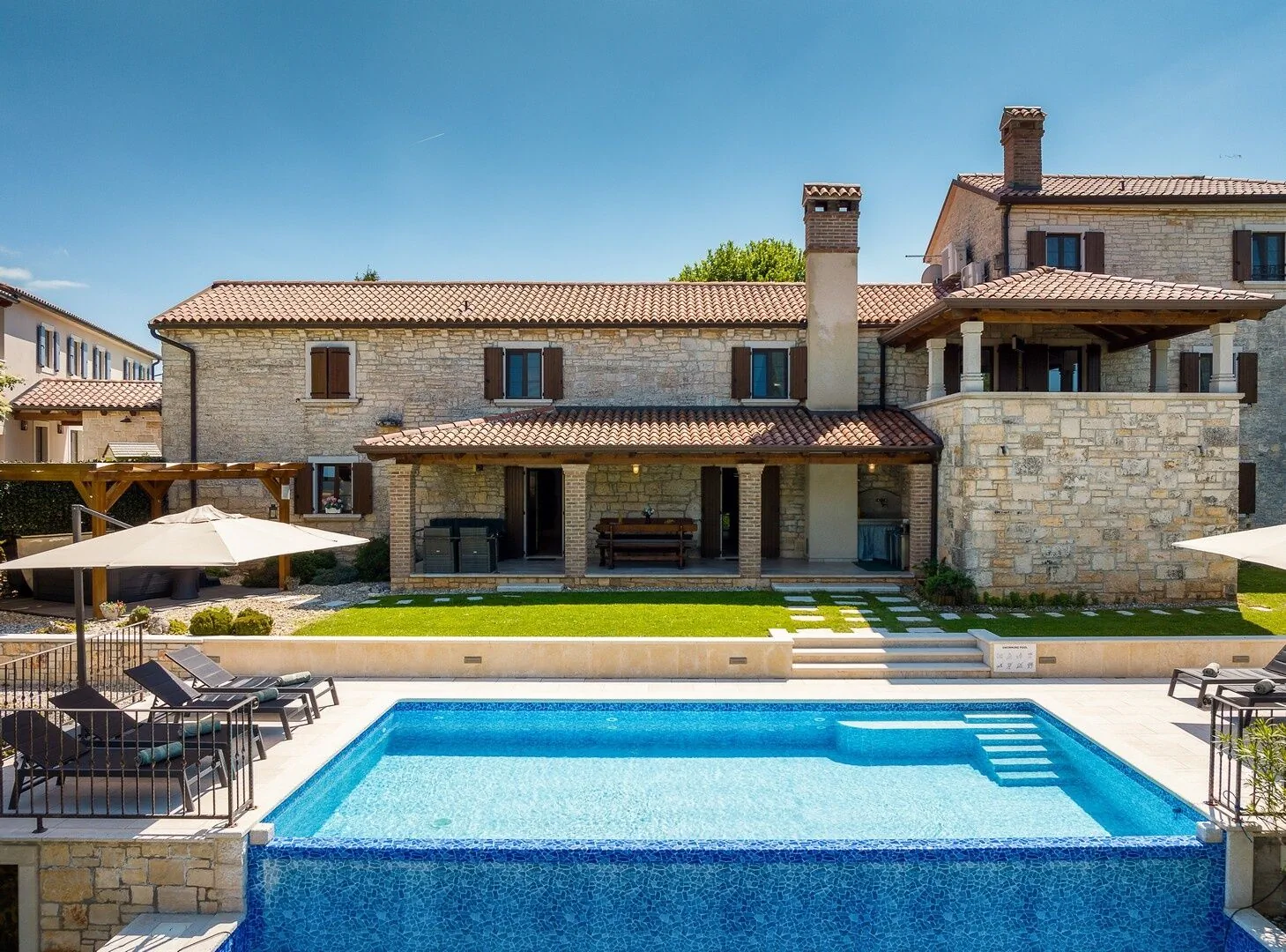 Casa Serena Tinjan