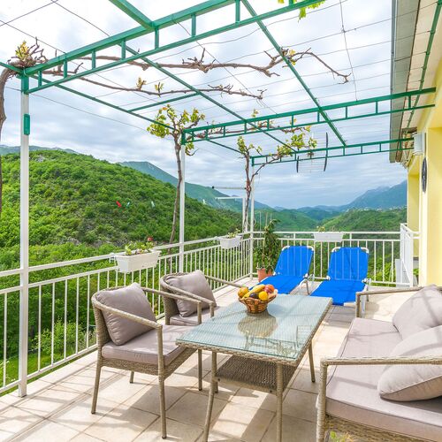 Apartment Green view Slime