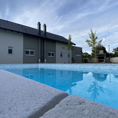 House Evermore 3 Lovinac