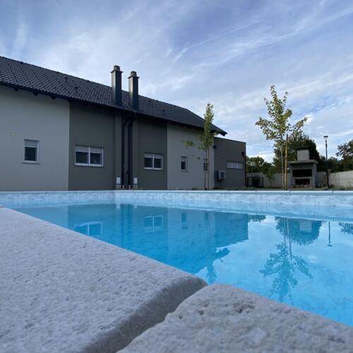 House Evermore 4 Lovinac