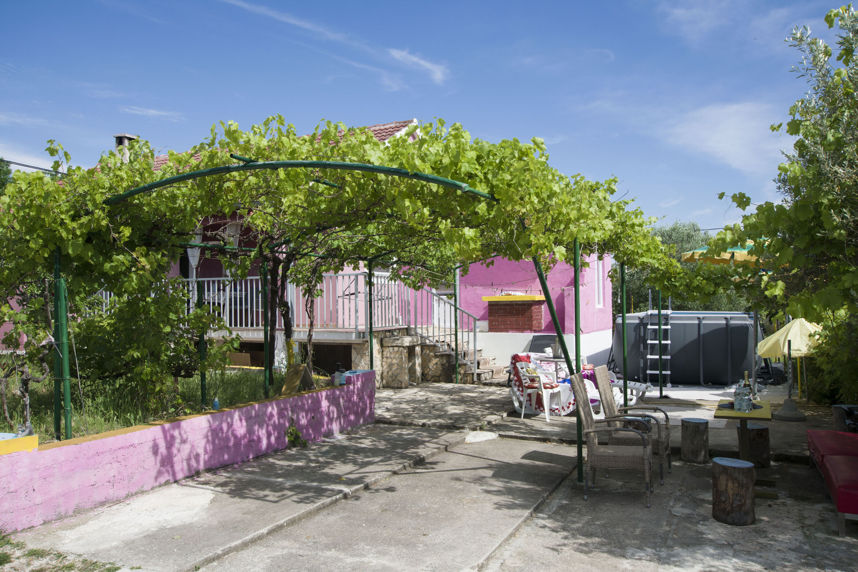 House Cross Zemunik Donji