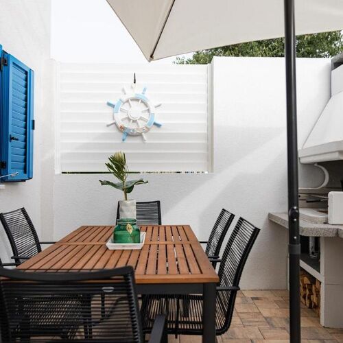 House Sauna&roof jacuzzi Pirovac