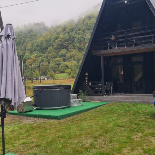 Escape Remeți - A Frame by the River Remeţi