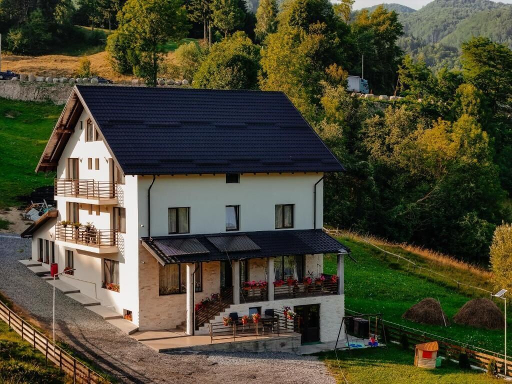 Casa Popas de Munte Podu Dâmboviţei