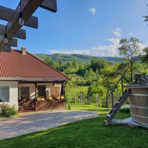 Casa de oaspeți Roua Land Vulcan