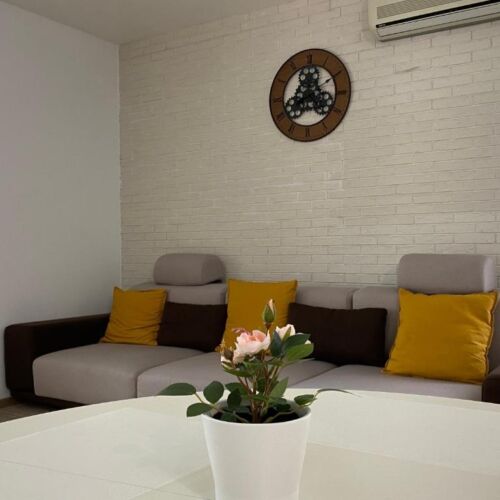 Sunny Deluxe Apartment Cosmopolis Ştefăneştii de Jos 