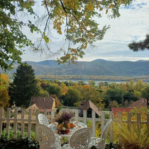 Fecskefészek Vendégház  Dunakanyar Nagymaros