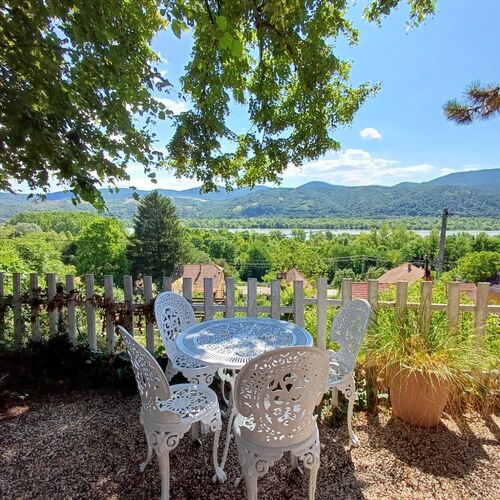 Fecskefészek Vendégház  Dunakanyar Nagymaros