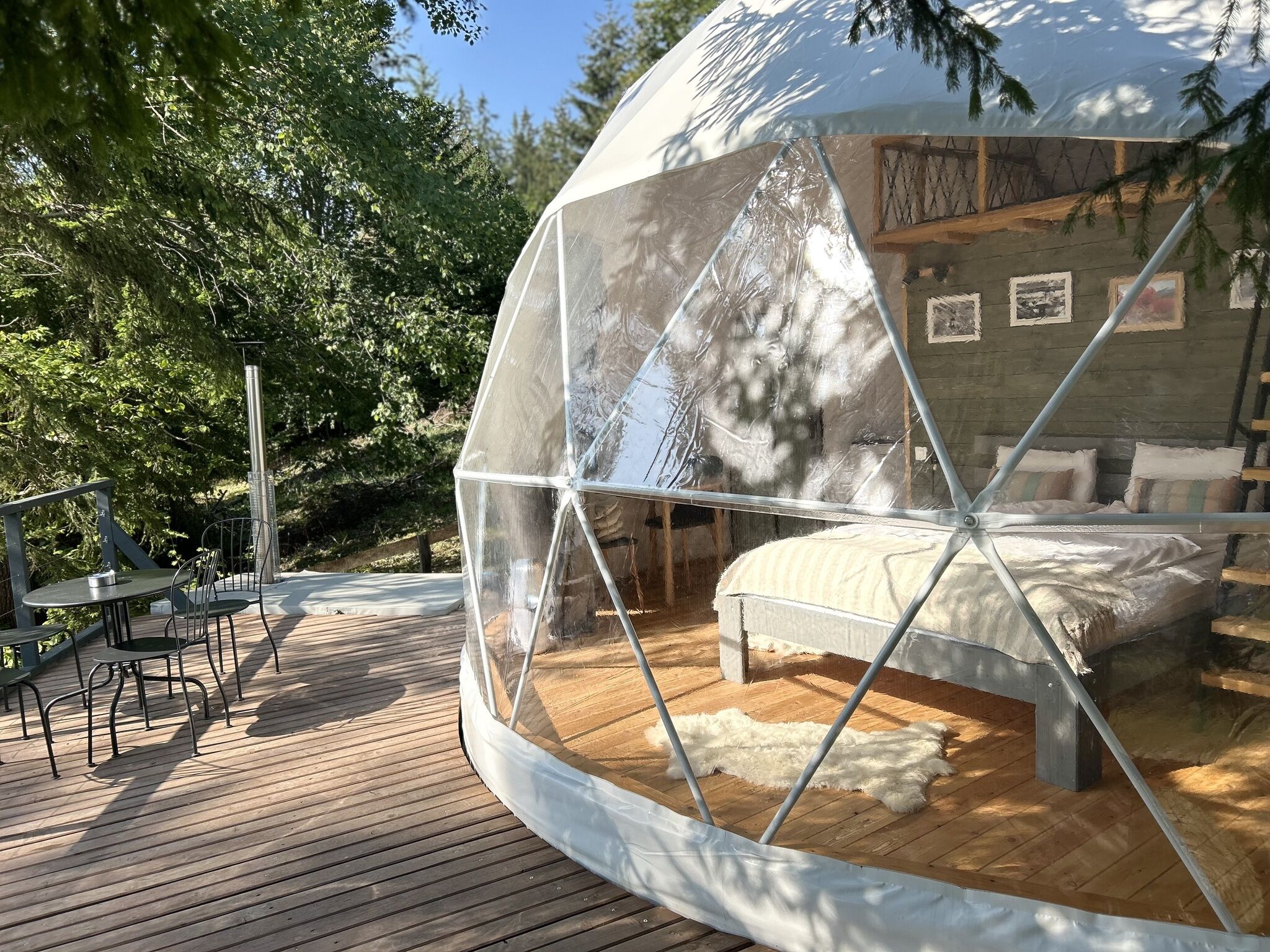 White Fox Dome Ciceu