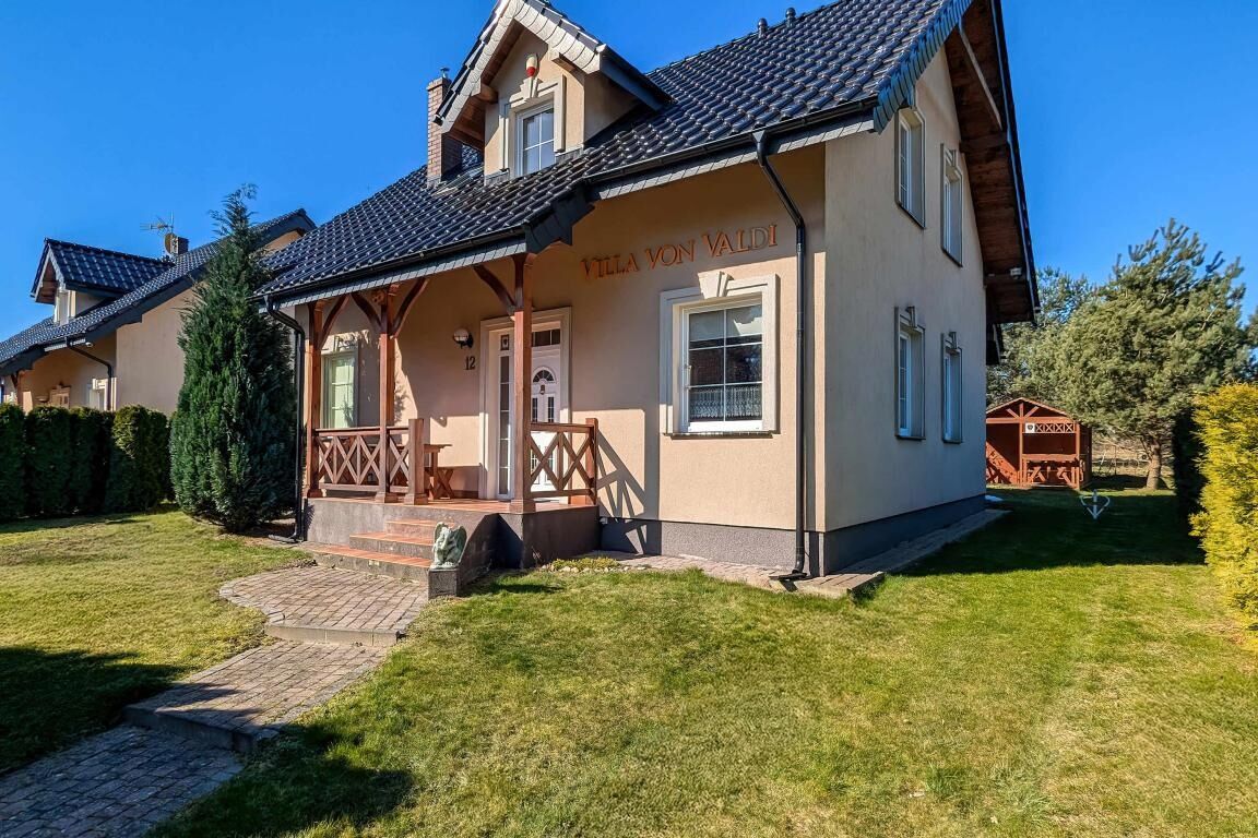 Dom Jeżynowa 12 | 3 Sypialnie | Sauna | Ogród | Chłapowo