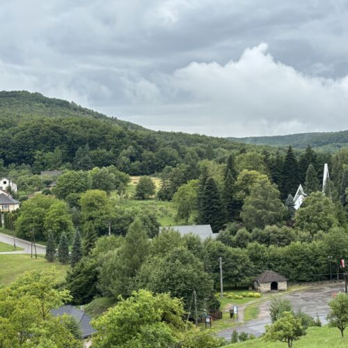 Májushegy Vendégház Hollóháza