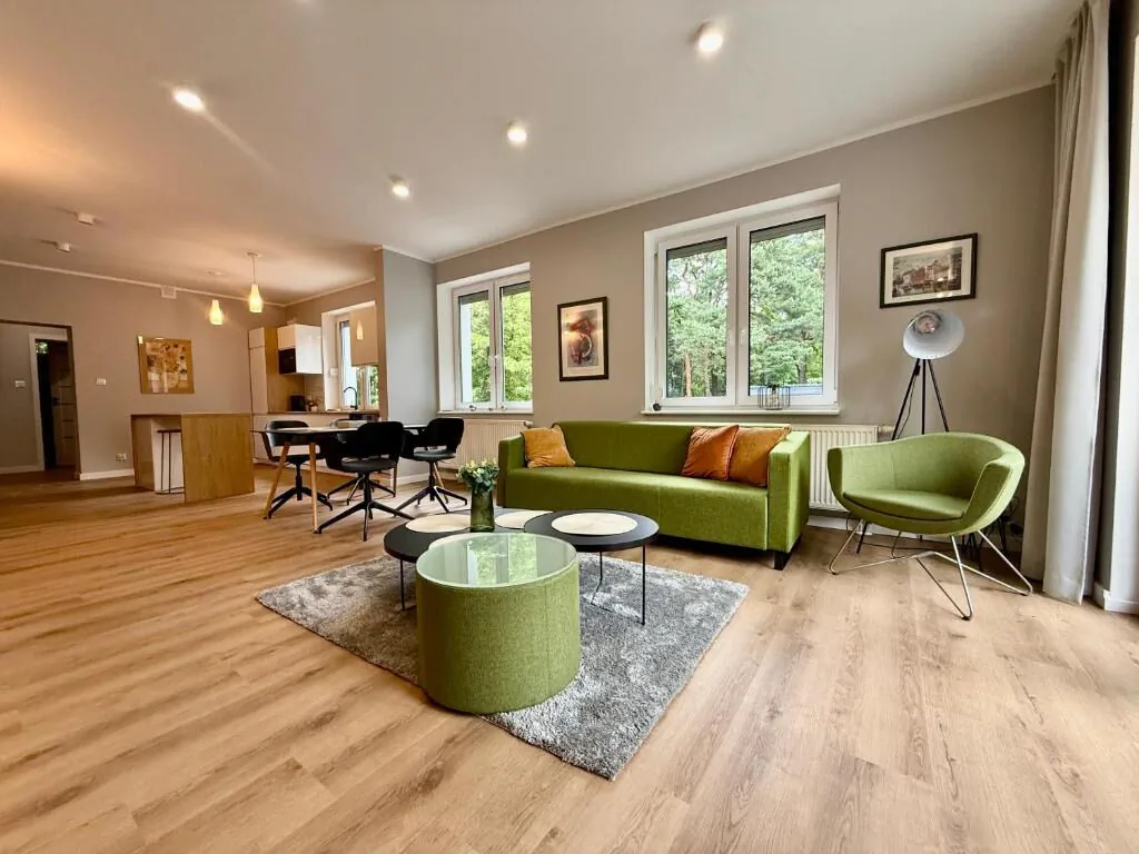 Nowoczesny Dom z Ogrodem w Warszawie