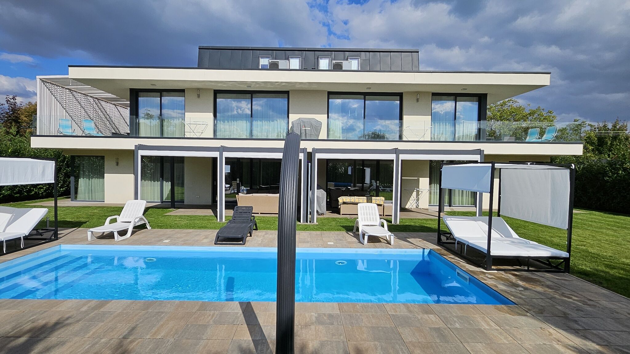 Almadi Luxus Apartman 4 Balatonalmádi